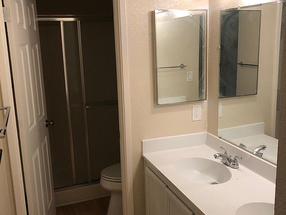 5th image of 39931 Cedar Blvd Unit 111