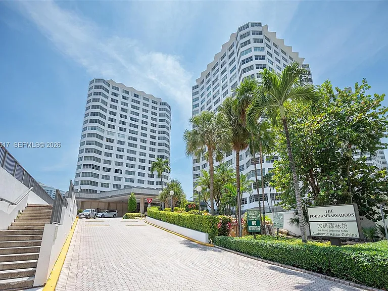 801 Brickell Bay Dr #1662 — Photo 16
