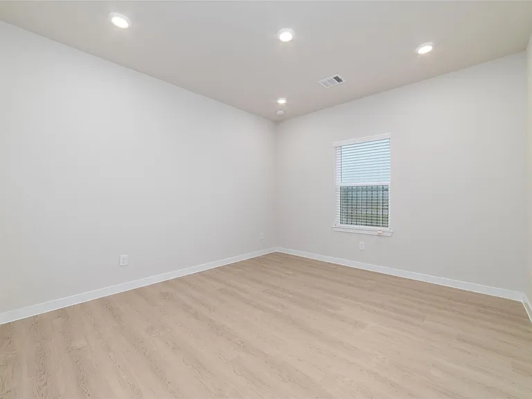 5831 Westwood Shore Dr — Photo 9