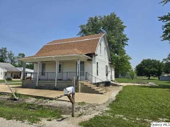 200 S Gillham St, West Pt, IL 62380