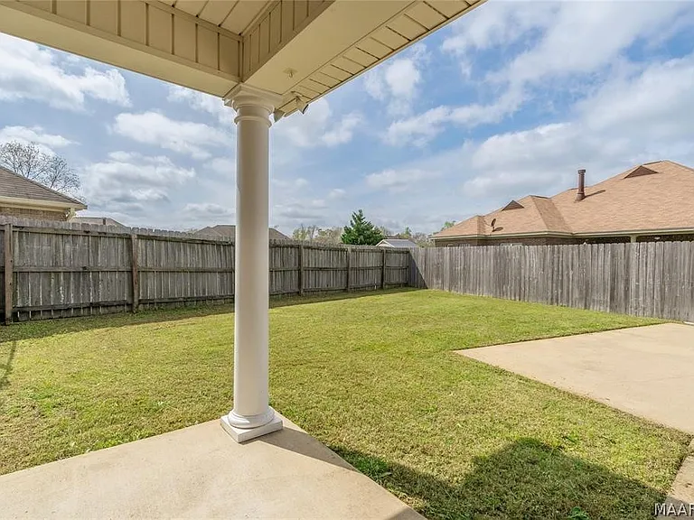 8725 Lindsey Ln — Photo 25