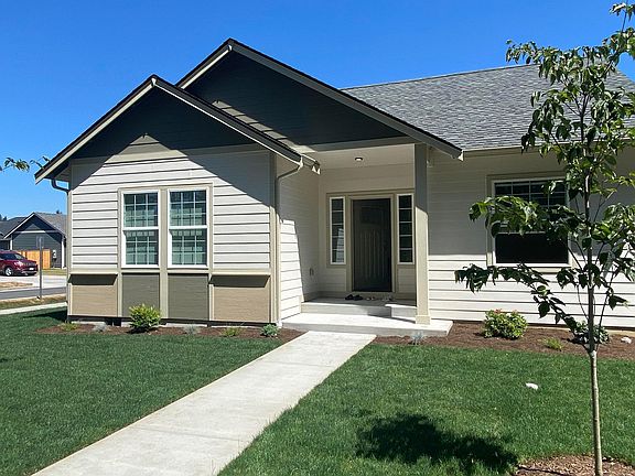 2nd image of 3005 Roald Ave SE
