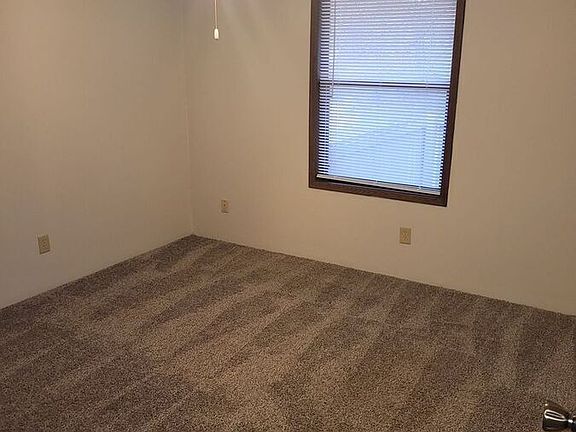 5th image of 109 Cedargate Ct #109