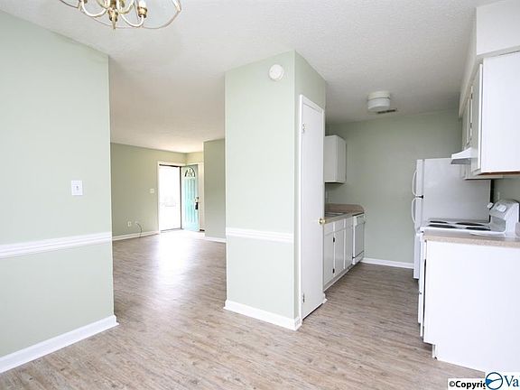 4th image of 109 Westscott Dr #A