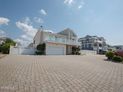 702 Newell Avenue, Manahawkin, NJ, 08050