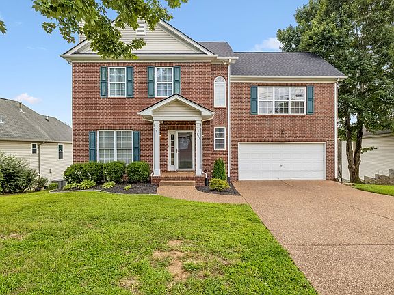 2nd image of 811 Raleigh Ct