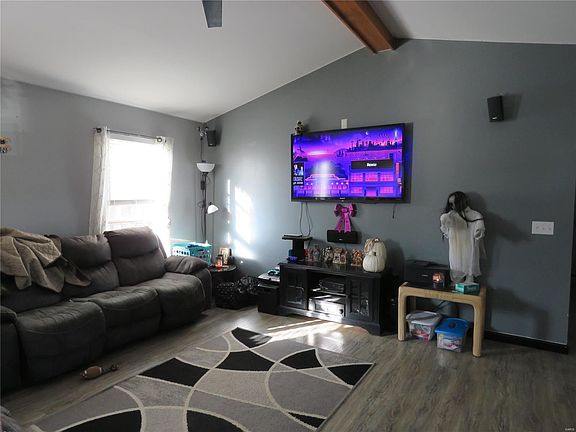 4th image of 441 Creekwood Blvd
