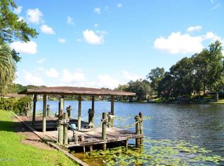 949 Lake Asbury Dr, Green Cove Springs, FL 32043