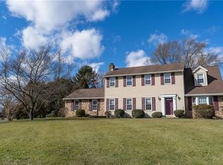 3503 Gloucester Dr, Bethlehem, PA 18020