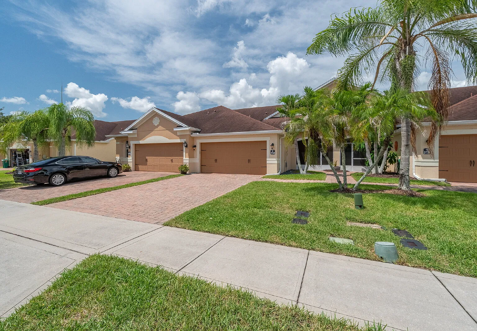 3 bed, 2.0 bath, 1502 sqft, $2,499 — Photo 3