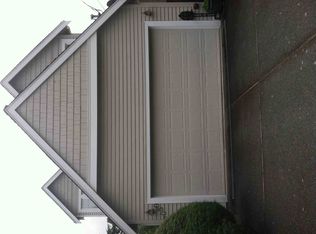 7050 19th Ave NE, Seattle, WA 98115