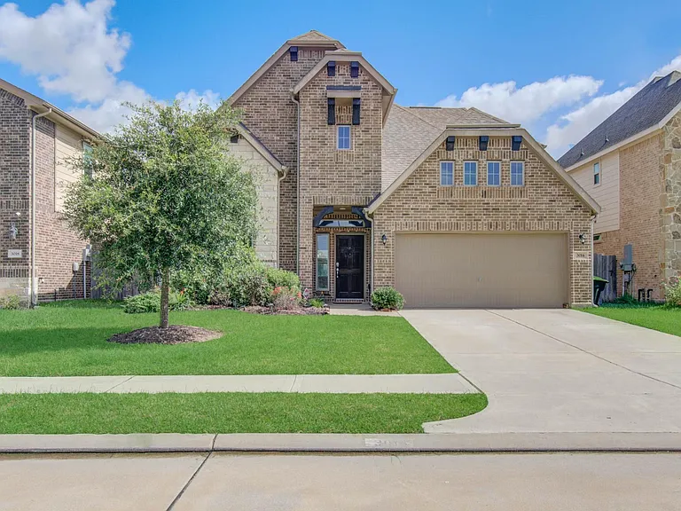 3014 Roberta Sue Dr — Photo 1