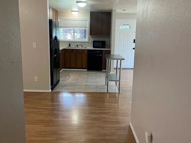2631 California Ave — Photo 9