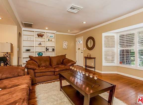 4th image of 5906 Cantaloupe Ave