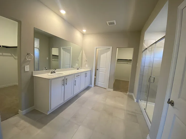 2129 Mustang Way — Photo 13