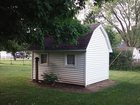 4th image of 2412 Shadycroft Dr