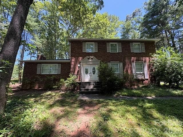 1st image of 31 Spring Forest Cir