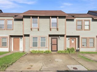 1407 Woodscape Ln, Virginia Beach, VA 23462