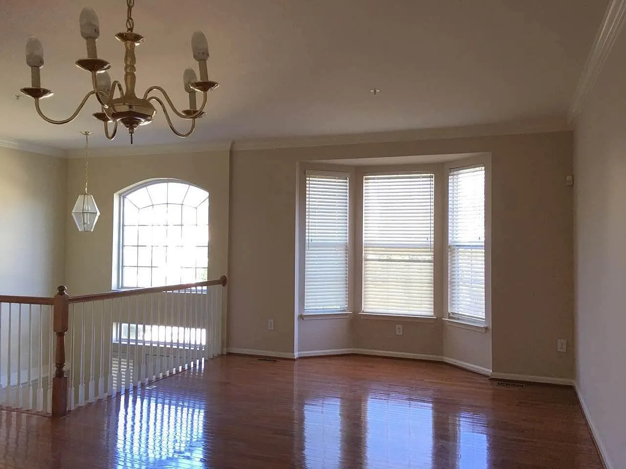 3 bed, 2248 sqft, $3,100 — Photo 3