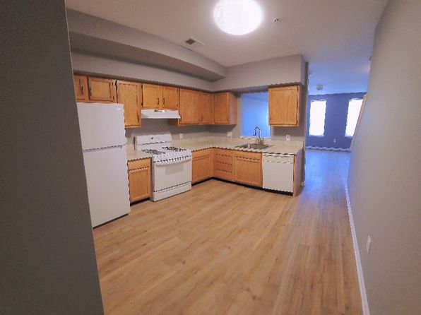 1022 N Broadway APT B