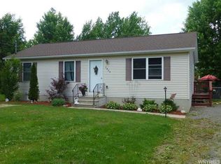 3809 New Rd, Ransomville, NY 14131