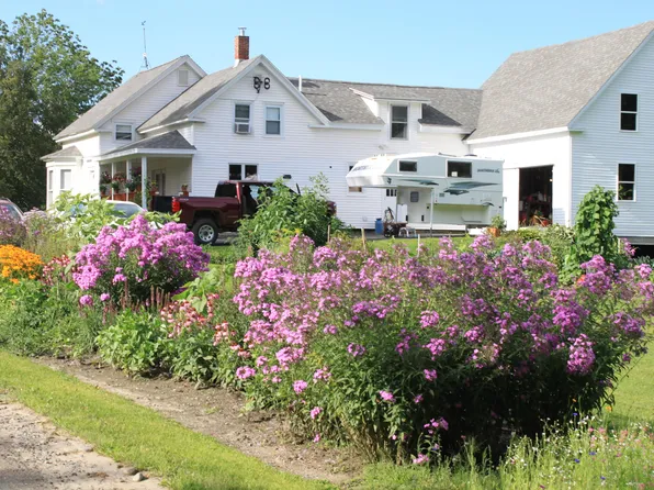 209 Medford Rd, Lagrange, ME 04453