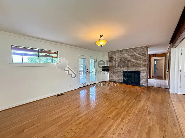 1406 Highland Way — Photo 6