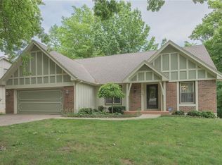 6019 NW Strathbury Ave, Kansas City, MO 64151