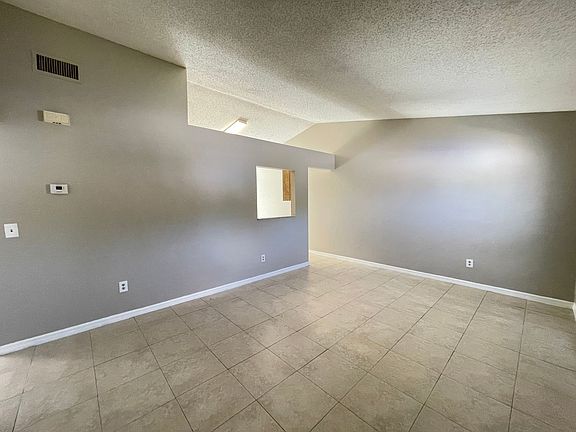 3rd image of 12349 Antonio Cir
