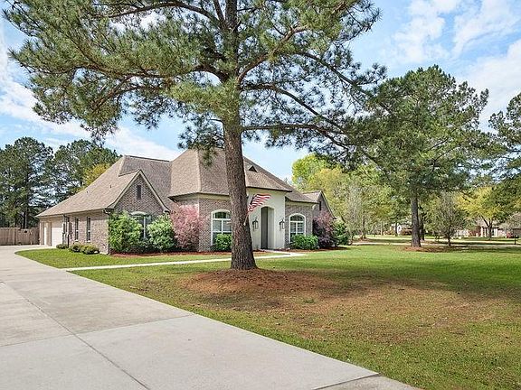 2nd image of 241 Thornwood Dr