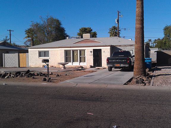 2nd image of 322 W Glenrosa Ave