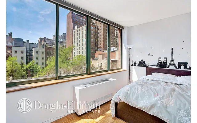 Rented by Douglas Elliman | media 17