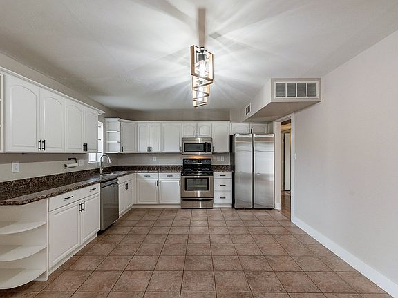 5th image of 8602 E Palm Ln