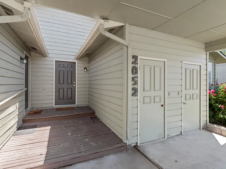 2052 S Leadville Ave — Photo 12