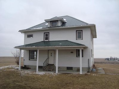 5170 Highway V37, La Porte City, IA, 50651