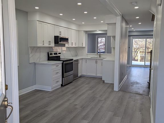 3rd image of 18 Gardenia Way