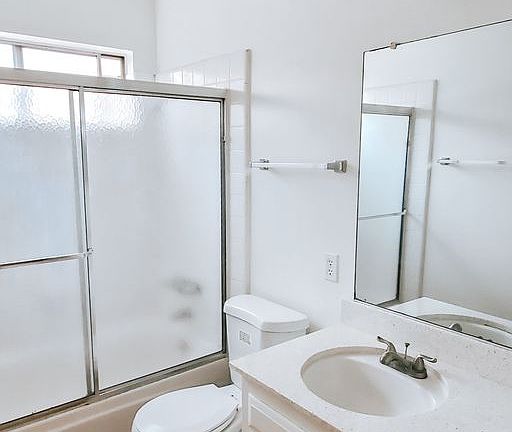 3rd image of 4744 Hawley Blvd #7
