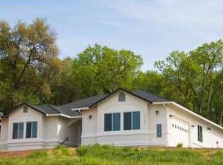 2375 Yellow Finch Way, Anderson, CA 96007