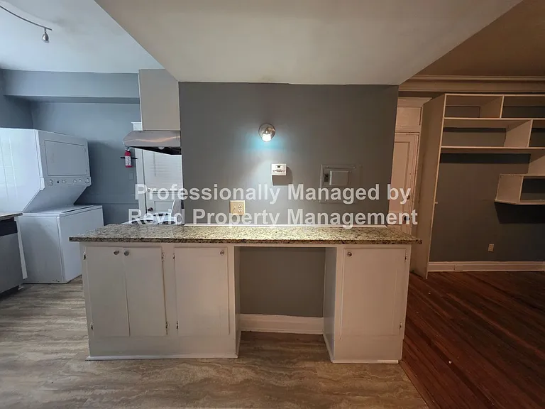 220 S. Cleveland St — Photo 35