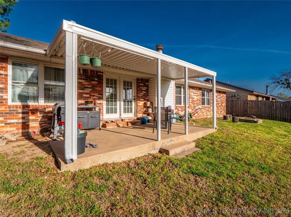 1607 S 5th St, McAlester, OK 74501