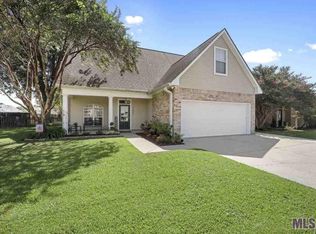 17058 Fountainbleau Dr, Prairieville, LA 70769