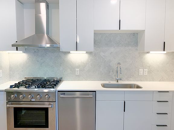 Premium Kitchen Finish