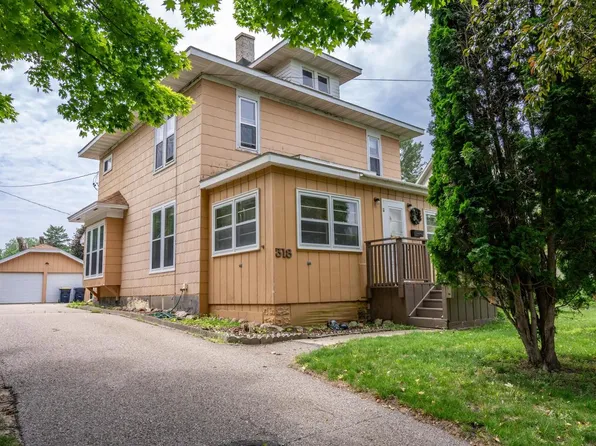 318 Tremont Street, Mauston, WI 53948