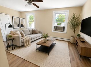 16 N Main St, Pennington, NJ 08534
