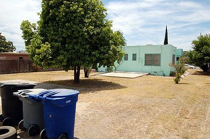 Large lot almost 1/4 acre