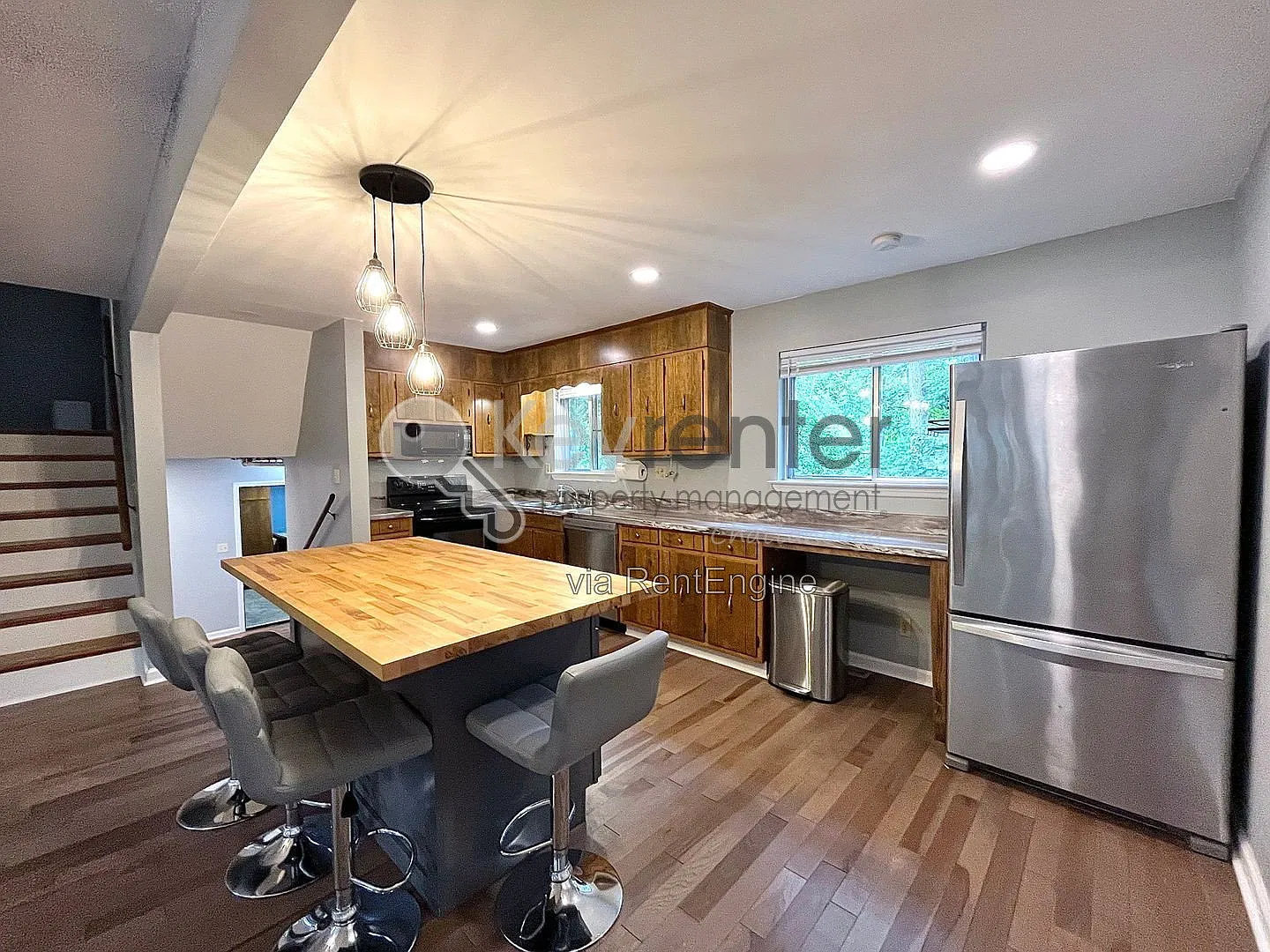 3 bed, 2.0 bath, 1440 sqft, $1,825 — Photo 2