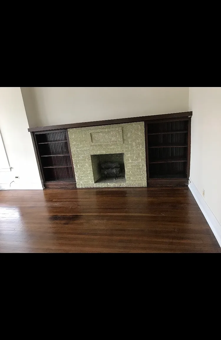 4241 N Albany Ave — Photo 3