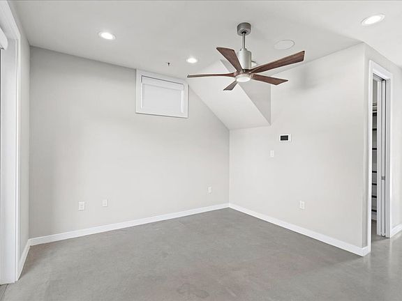 4th image of 1146 E Euclid Ave