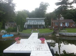 6508 Knox Dr, Brighton, MI 48116