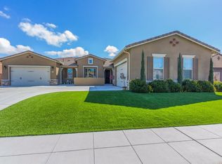 1281 N Whitmore Ave, Clovis, CA 93619